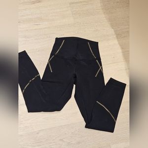 LULULEMON High-Rise Align leggings